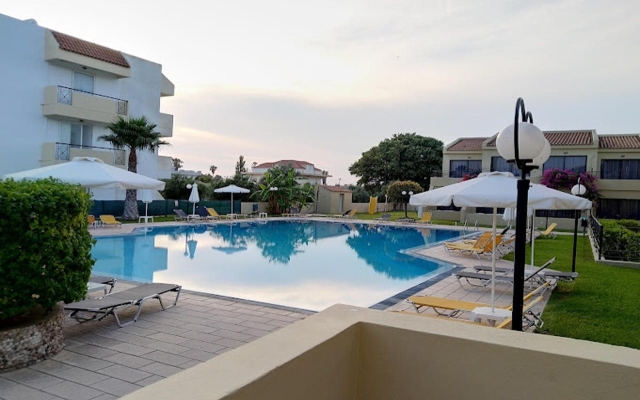Summerland Hotel & Bungalows