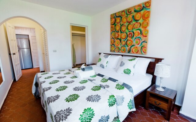 Cozy 3-Bedroom Apartment with Pool Access near Bavaro Beach