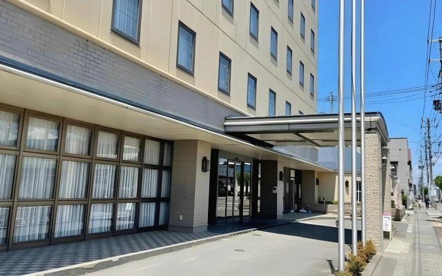Hotel Sunroute Patio Goshogawara