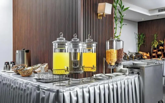 Elaf Qinwan Hotel