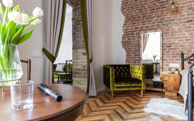 Смольського, 6