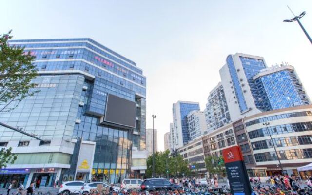 Lavande Hotels Wuhan Zhongshan Avenue Liudu Bridge Metro Station