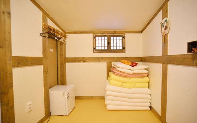 Jeongju Starry Garden Pension