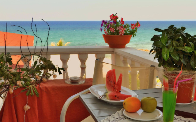 Belussi Beach Hotel & Suites