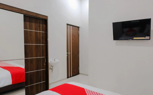 Super OYO 1038 Embun Pagi Syariah Residence