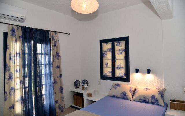 Alexandros Hotel
