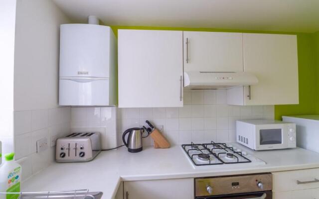 Glastonbury Town Apartment
