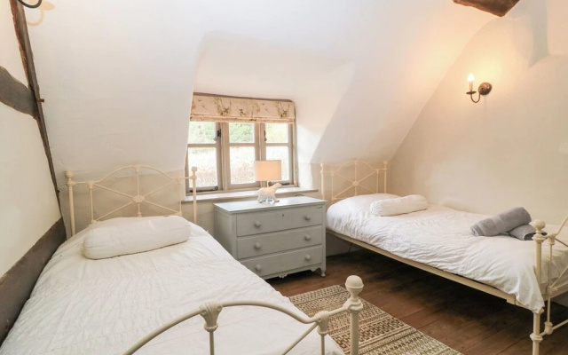 Cosy Cot