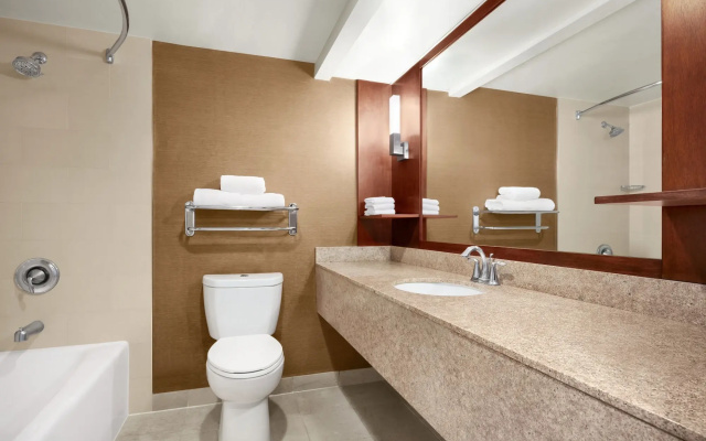 Holiday Inn Los Angeles Gateway - Torrance by IHG