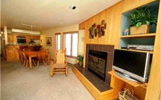 Ski Run by Key to the Rockies