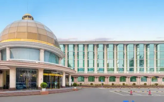 Compass Hotel