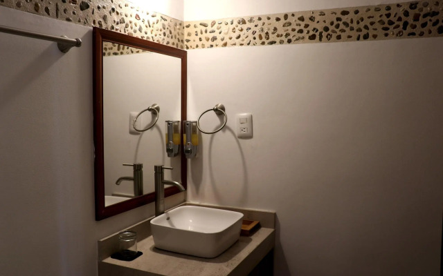 Poza Clara Sanctuary Hotel