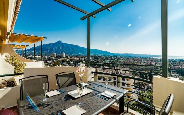 SAA-Great 2 bed apt 10 min walk to Puerto Banus