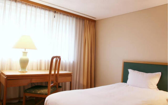 The Grand Suite