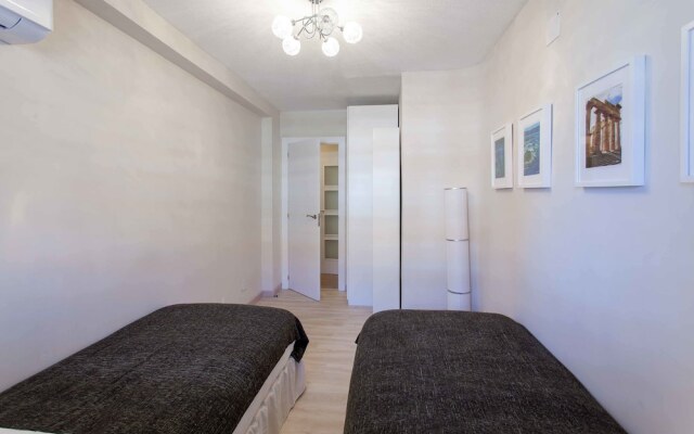 Valencia Flat Rental - Malvarrosa Beach Cavite