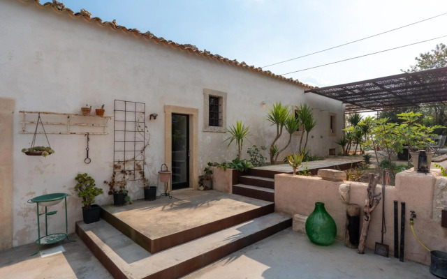 Casa Balat by DomuSicily