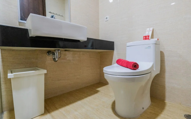 Strategic Location 2Br Gallery West Apartment