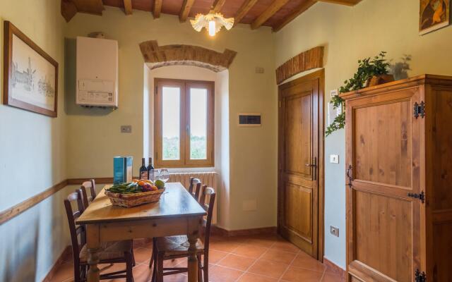 Welcoming Mansion with Swimming Pool inTuscany