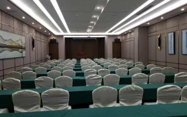 Zhumadian  Future  Hotel  Co., Ltd – Business – Zhumadian