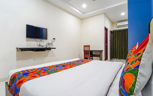 Fabhotel Central Inn Residency