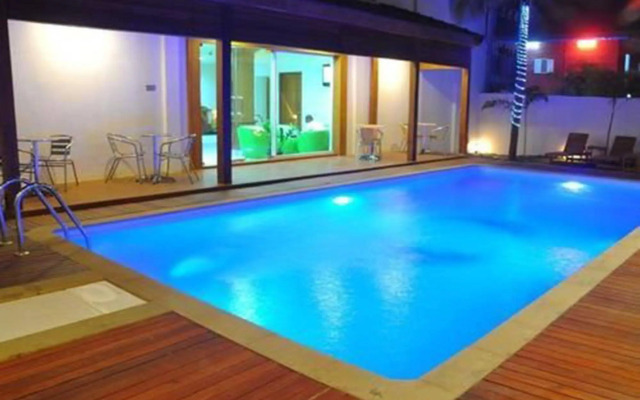 Paragon Hotel