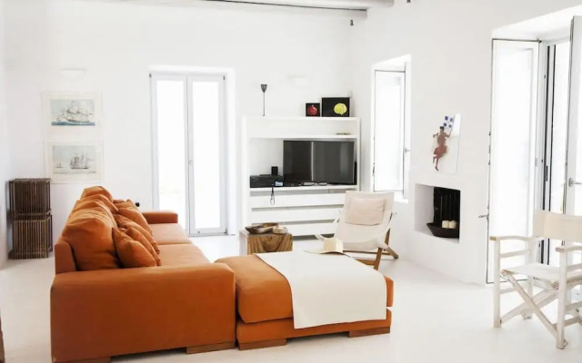 Seafront Villa Paros 3 Bedroom Luxury Villa With Pool