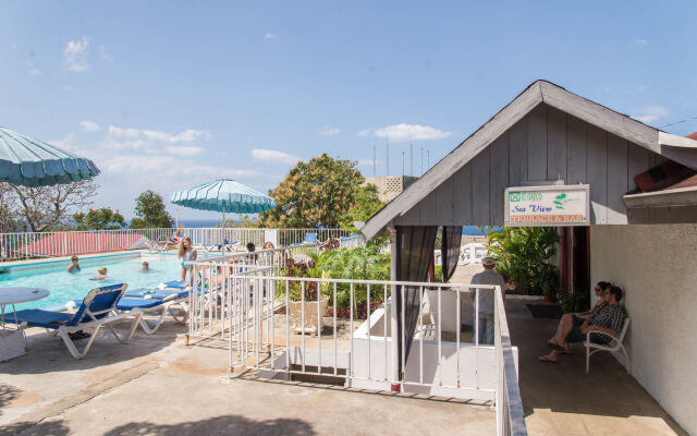 Sky View Beach Studio - Montego Bay Club