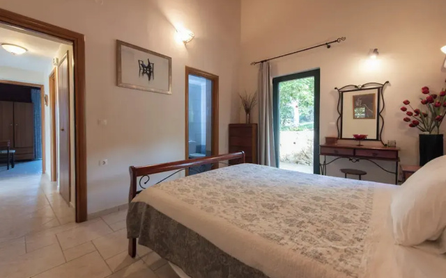 Villa Chloe With Private Pool