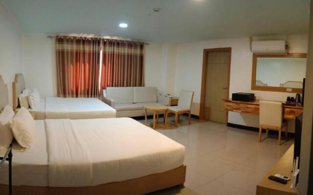 Punta Clark Hotel