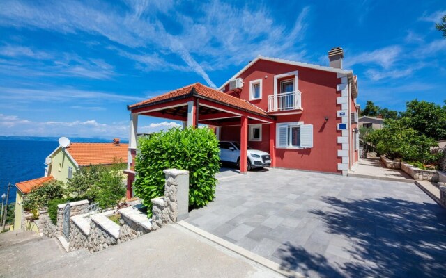 Nice Home in Prigradica With Wifi and 1 Bedrooms