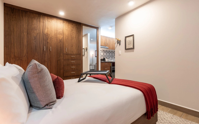 Casai Roma | 1BR | Lira Apartment