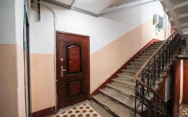 ВПитер на сутки на  улице Лизы Чайкиной