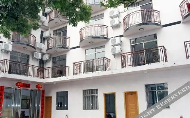 Junyi Hotel (Weizhou Island)