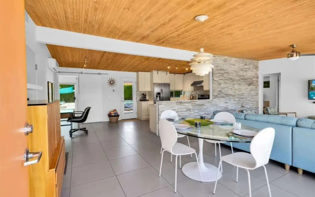 Modern Paradise at Sonora