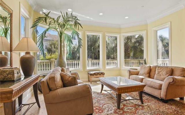 Collier Court 3 - Six Bedroom Home