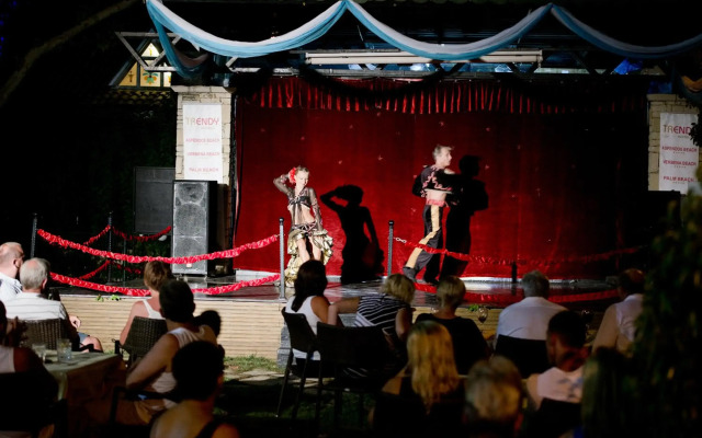 Trendy Side Beach (Adults Only, 16+)