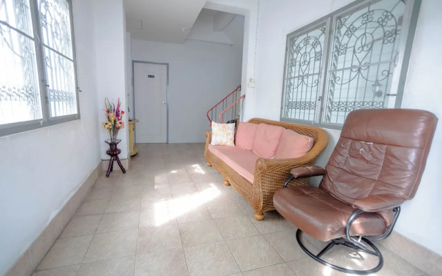 Mitr Inn Hua Hin Beach
