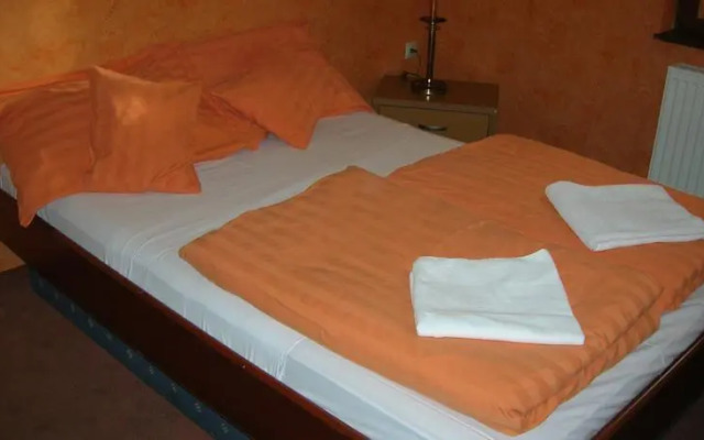 Vino Restaurant & Panzio