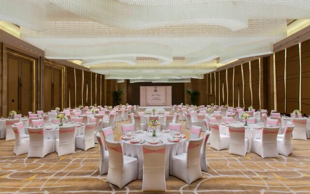 Crowne Plaza Tianjin Meijiangnan by IHG