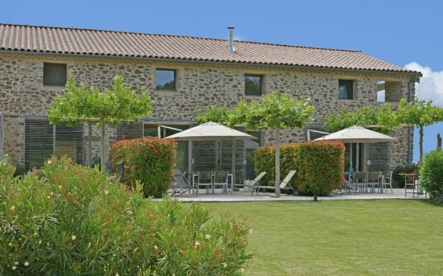 18Th Century Farmhouse On A Domain Of 12 Ha With Vineyard Private Swimming Pool And Pool House
