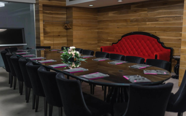 Graffit Gallery Design Hotel
