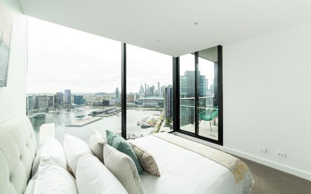 Melbourne Private Apartments Collins Wharf Waterfront Docklands