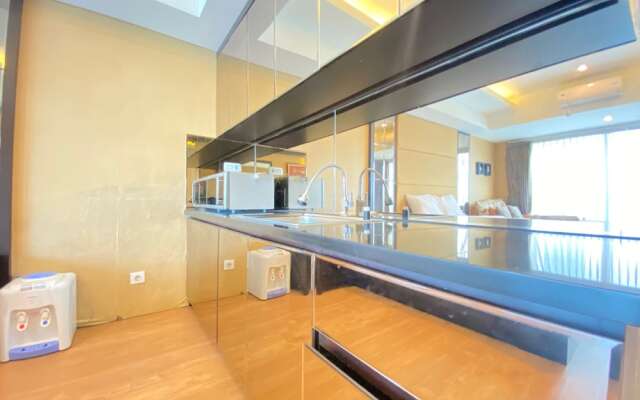 Stylish & Comfy Studio Room No Kitchen at Tamansari La Grande