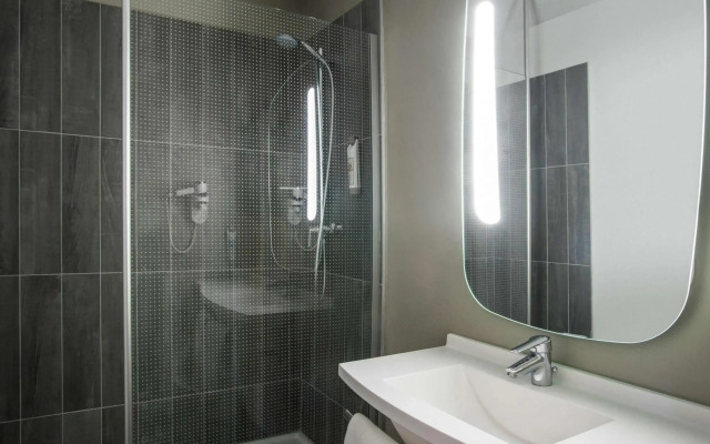 ibis Tarbes Odos