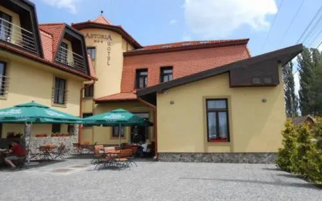 Astoria Hotel & Restaurant