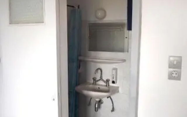 ELEFTHERIA rooms