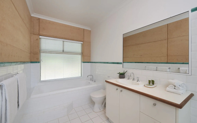 Eight Willows Retreat