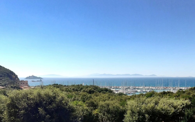 Red Stones Punta Ala