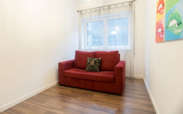 Almada Studios & Suites