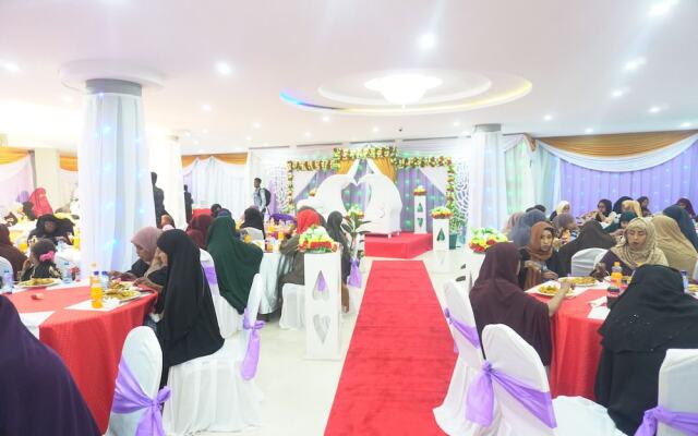 Urban Point Hotel
